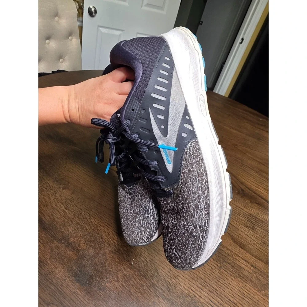 Brooks Range 2‎ Shoes Women's 11 Black Gray Athletic Running Training Sneakers